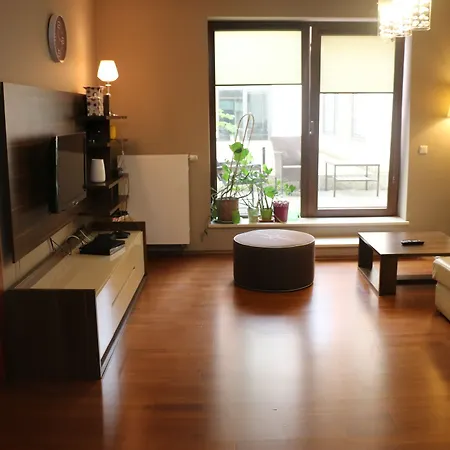 Main Street Atelier * ורשה